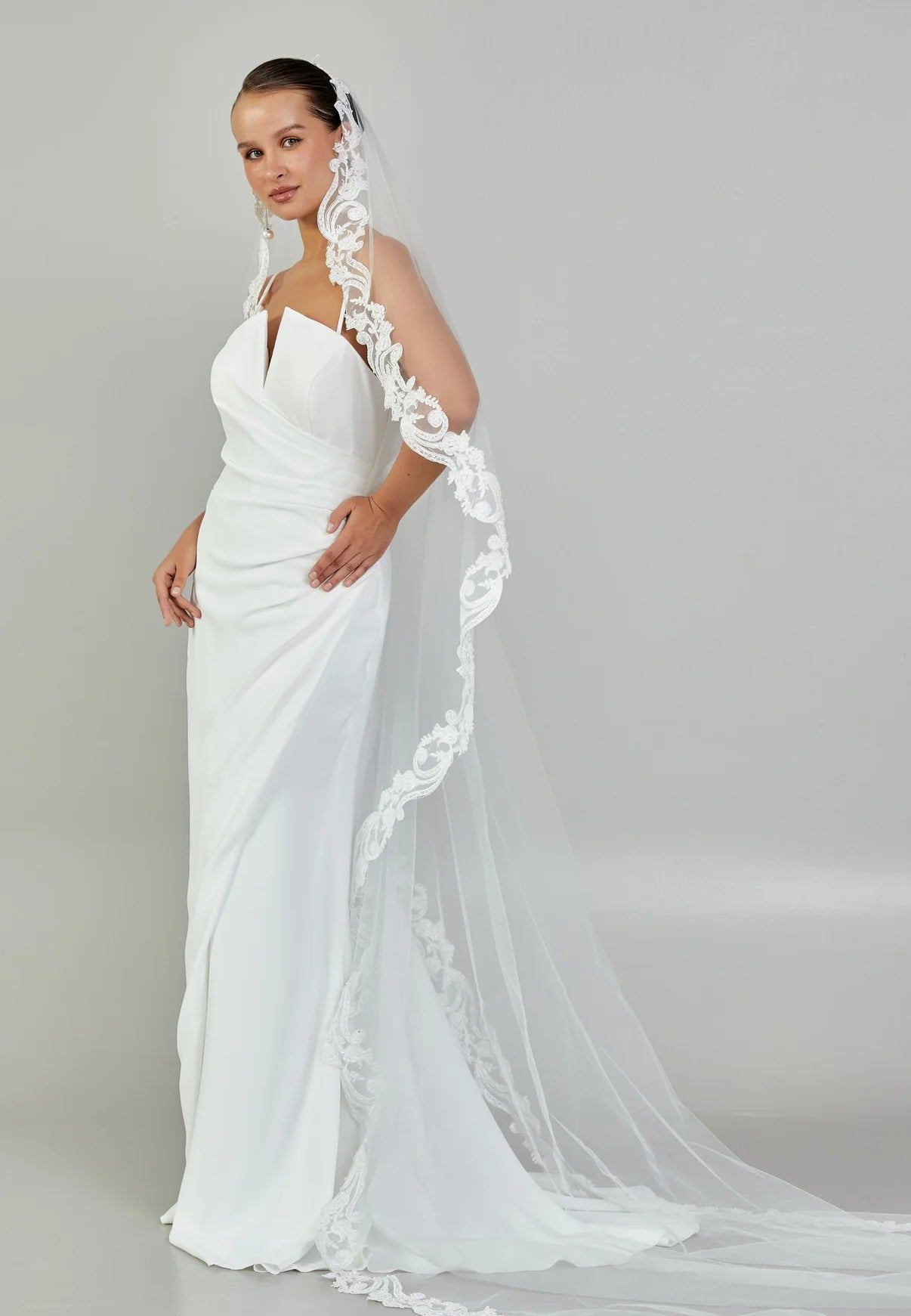 Elara Veil