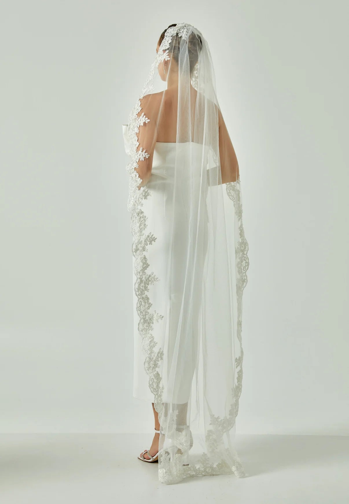 Lace Edge Veil