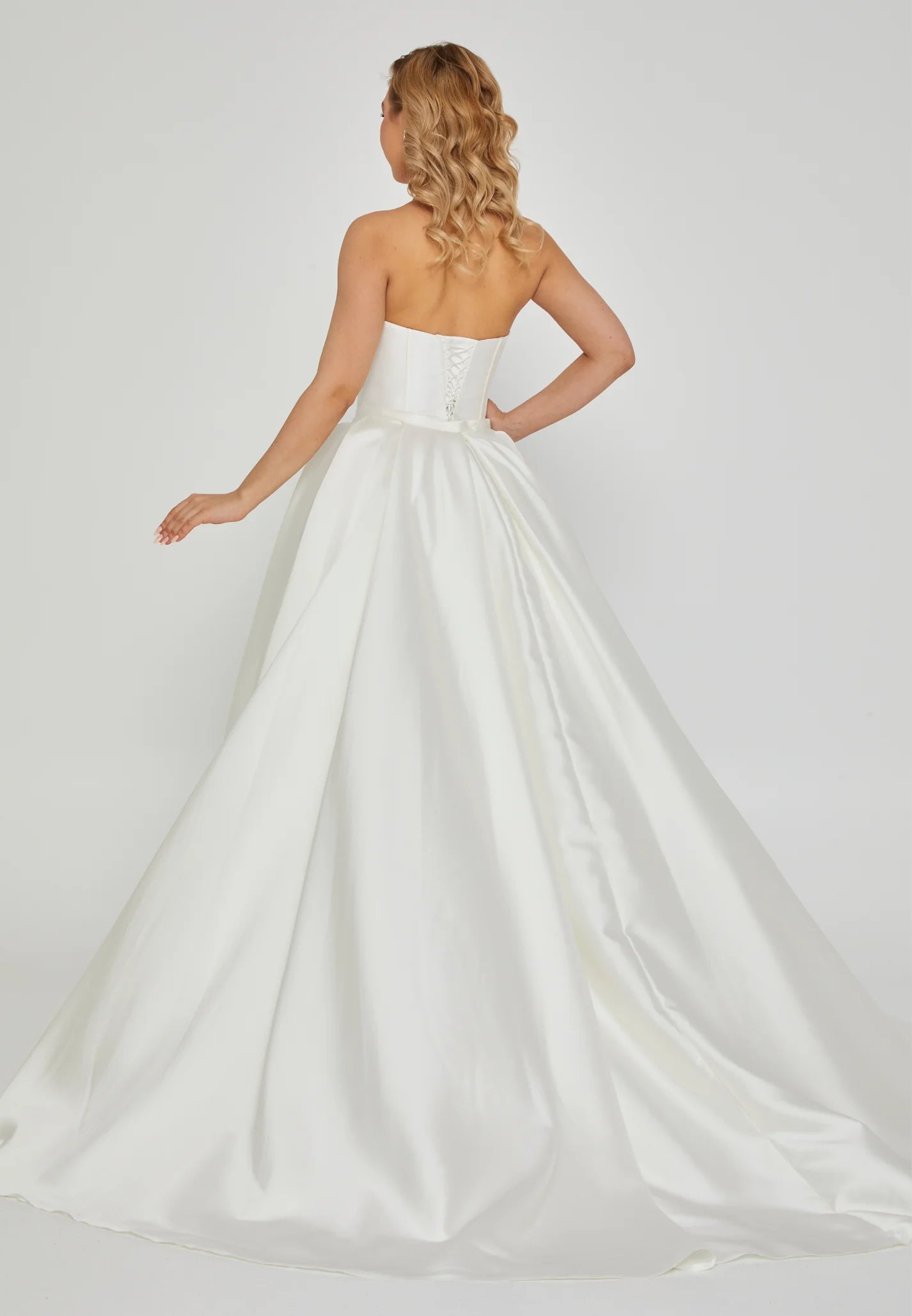 Nova Strapless Wedding Gown