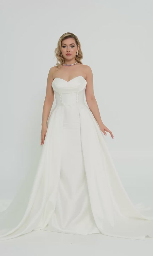 Nova Strapless Wedding Gown